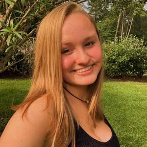 Meet your Posher, Layla